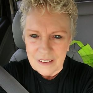 Meet your Posher, Pamela